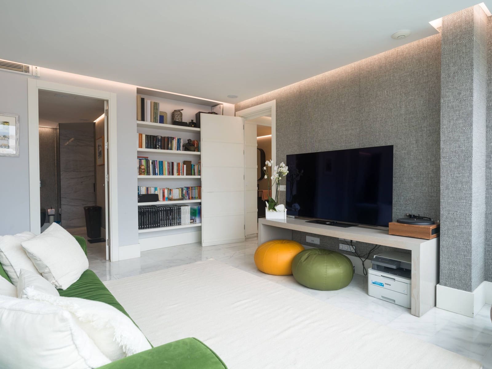 5 slaapkamer Flat te huur in Las Palmas de Gran Canaria met zwembad garage - € 5.900 (Ref: 9714937)