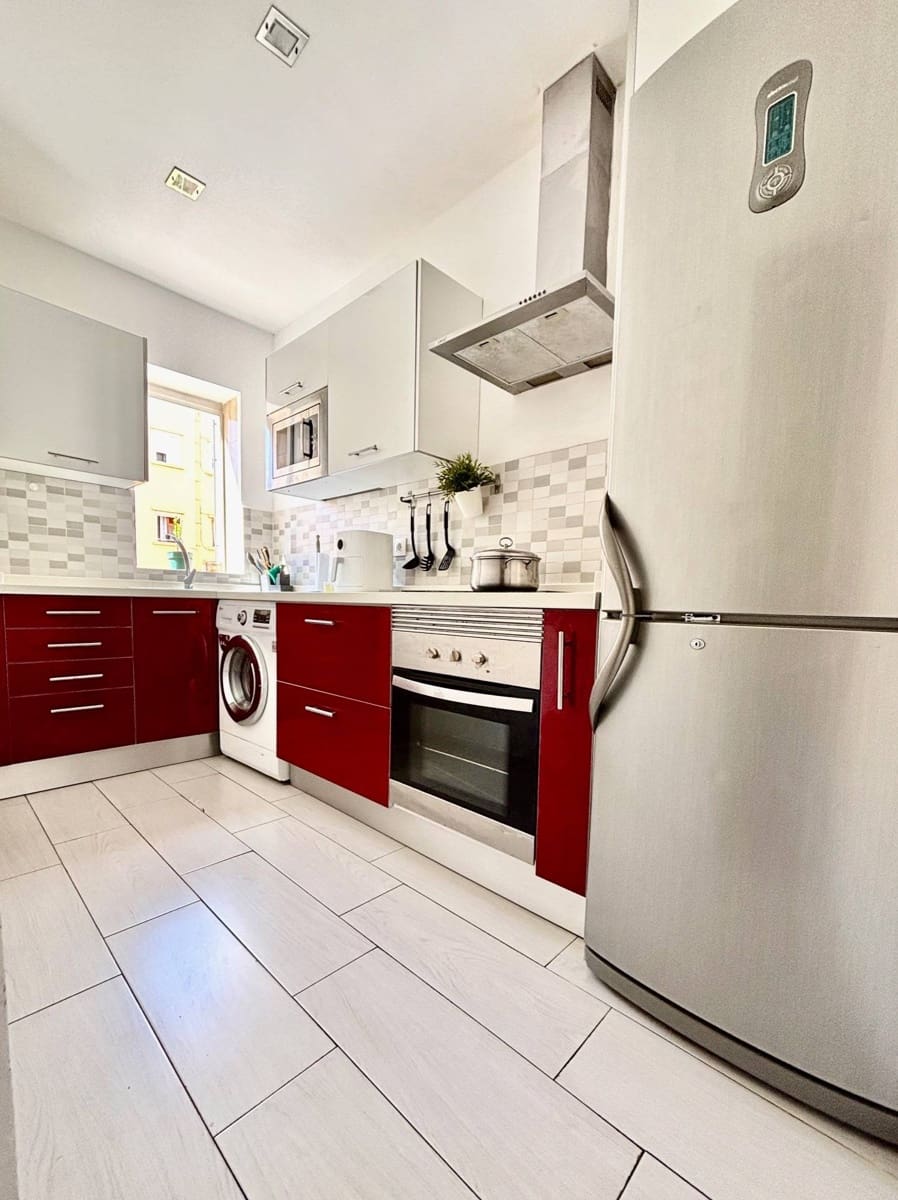 3 bedroom Flat for sale in Las Palmas de Gran Canaria - € 148,000 (Ref: 9721710)