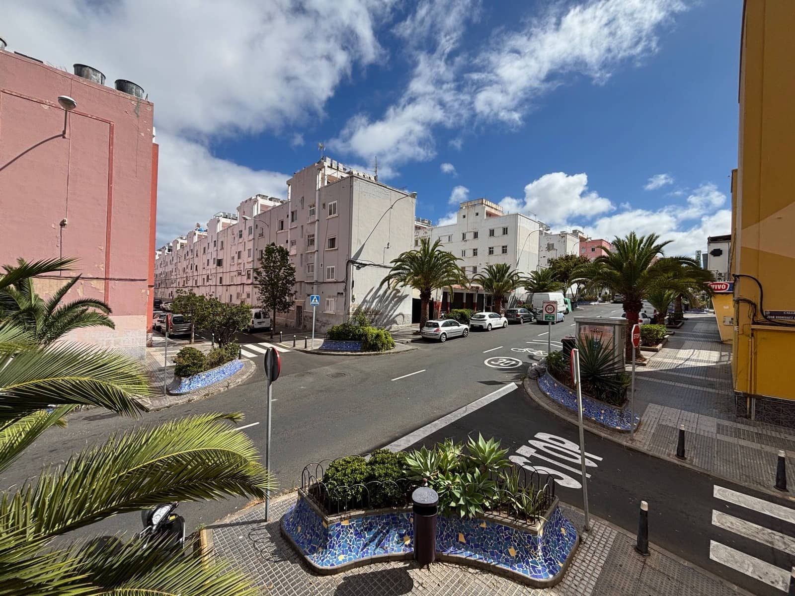 3 bedroom Flat for sale in Las Palmas de Gran Canaria - € 148,000 (Ref: 9721710)