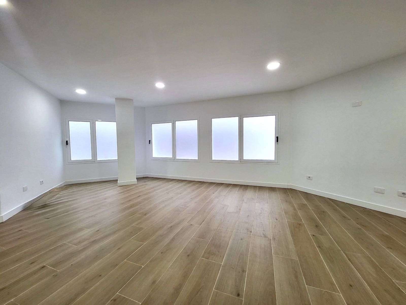 Escritório para arrendar em Las Palmas de Gran Canaria - 780 € (Ref: 9738570)