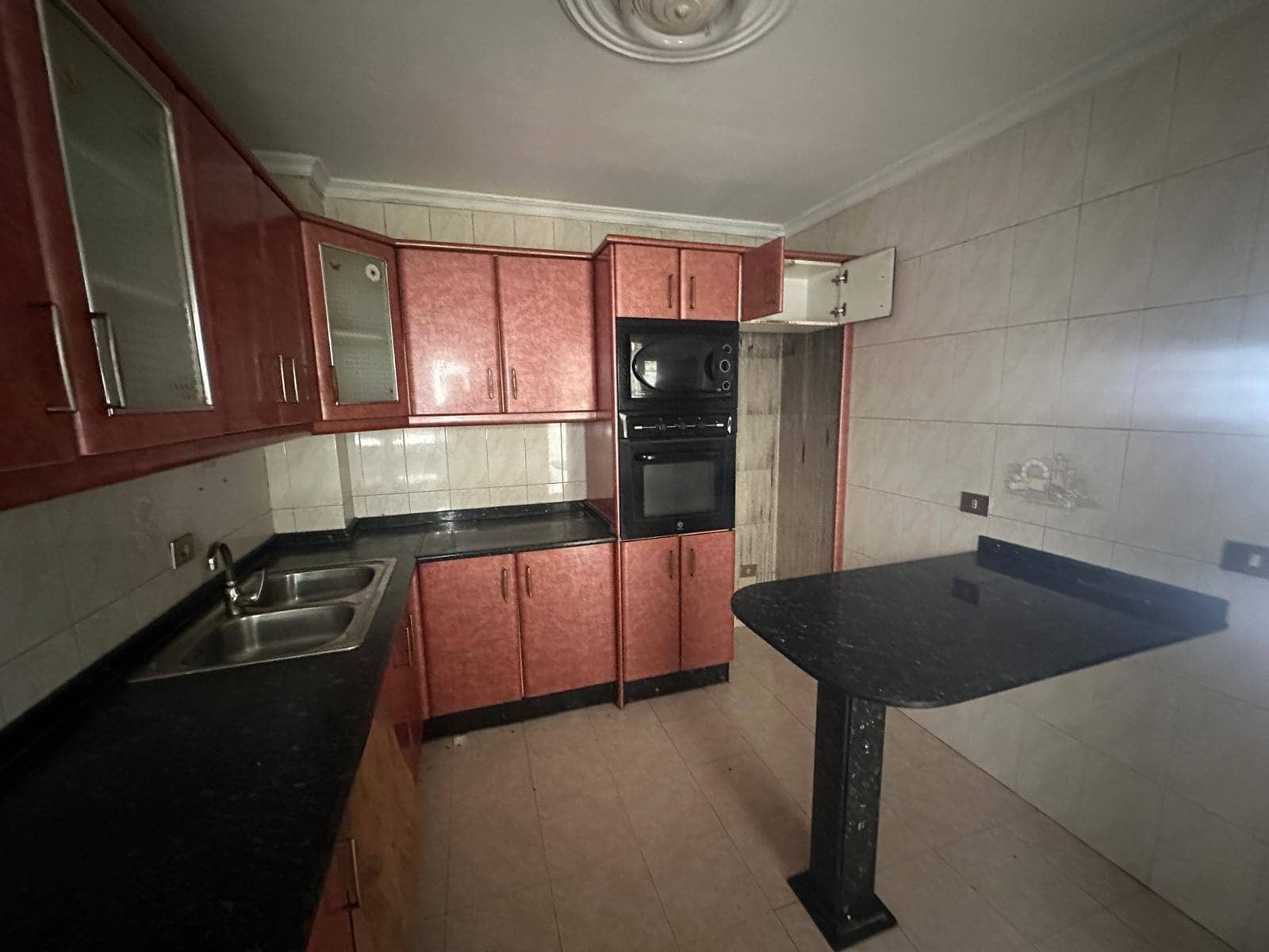 3 soveværelse Lejlighed til salg i Santa Lucia de Tirajana med garage - € 168.200 (Ref: 9744145)