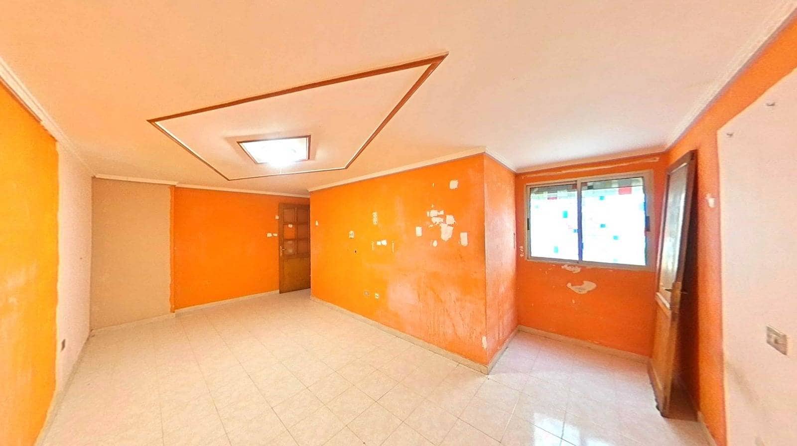 3 soveværelse Lejlighed til salg i Santa Lucia de Tirajana med garage - € 168.200 (Ref: 9744145)