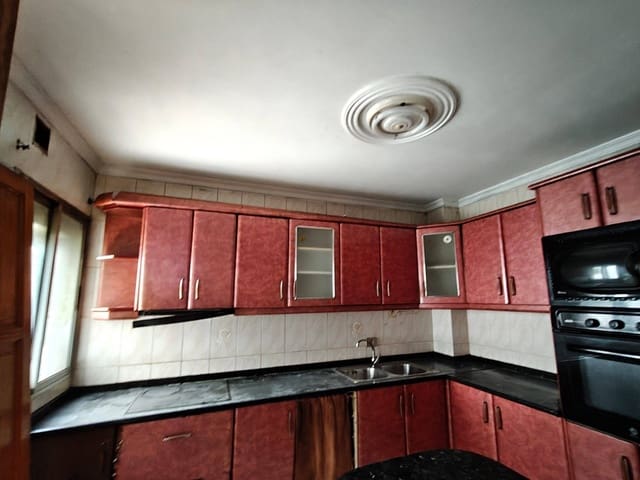 3 sypialnia Mieszkanie na sprzedaż w Santa Lucía de Tirajana z garażem - 168 200 € (Ref: 9744145)