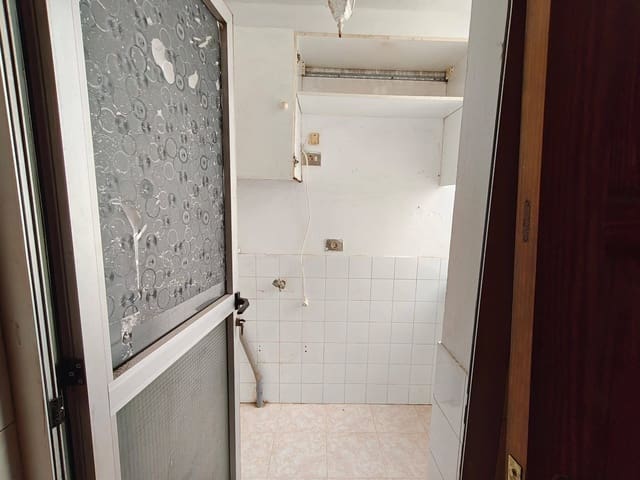 3 sypialnia Mieszkanie na sprzedaż w Santa Lucía de Tirajana z garażem - 168 200 € (Ref: 9744145)