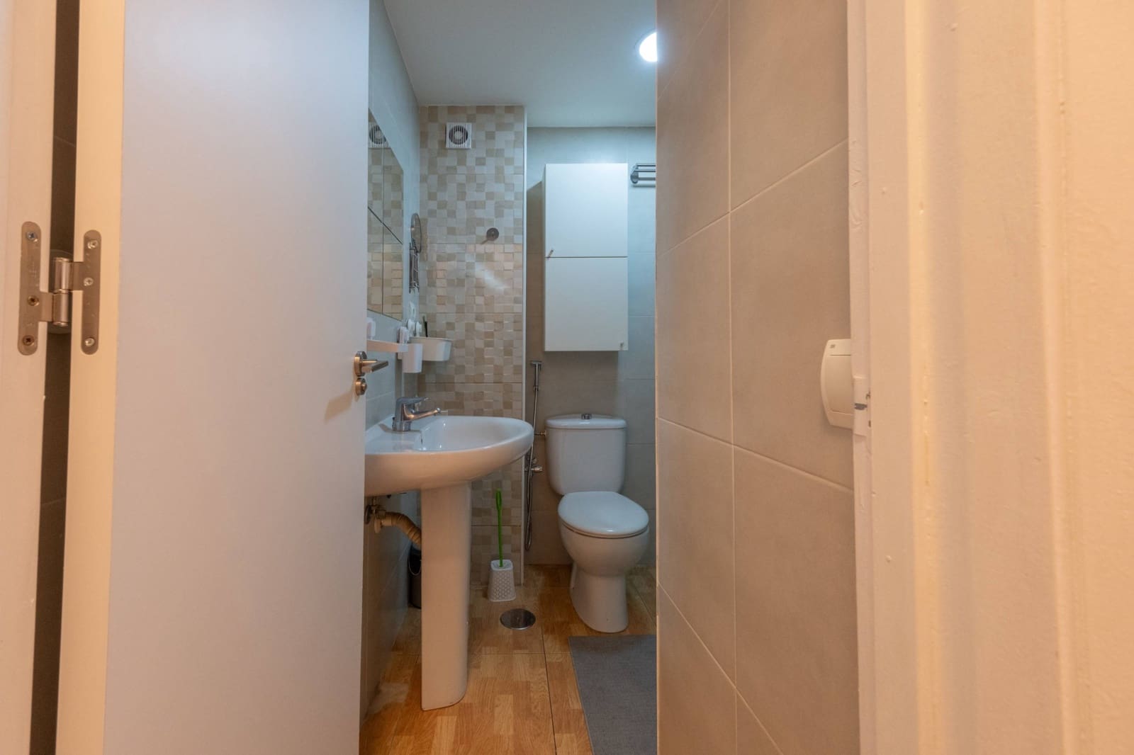 Studio for rent in Las Palmas de Gran Canaria - € 950 (Ref: 9748072)