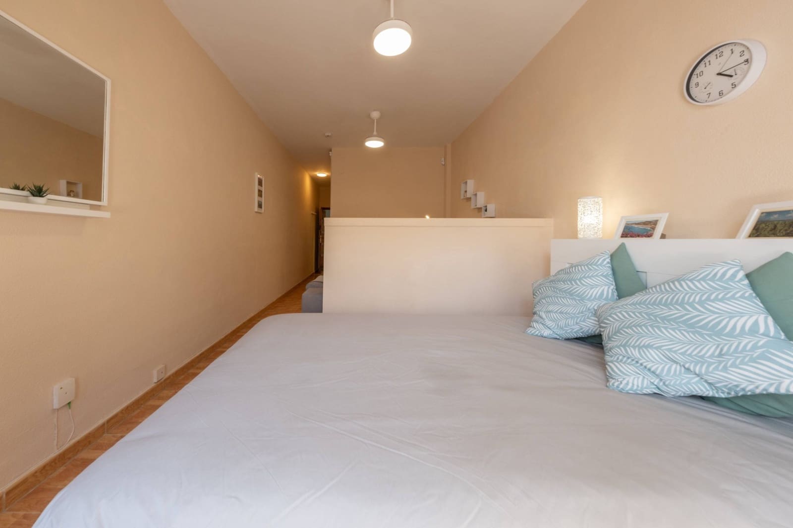 Studio for rent in Las Palmas de Gran Canaria - € 950 (Ref: 9748072)