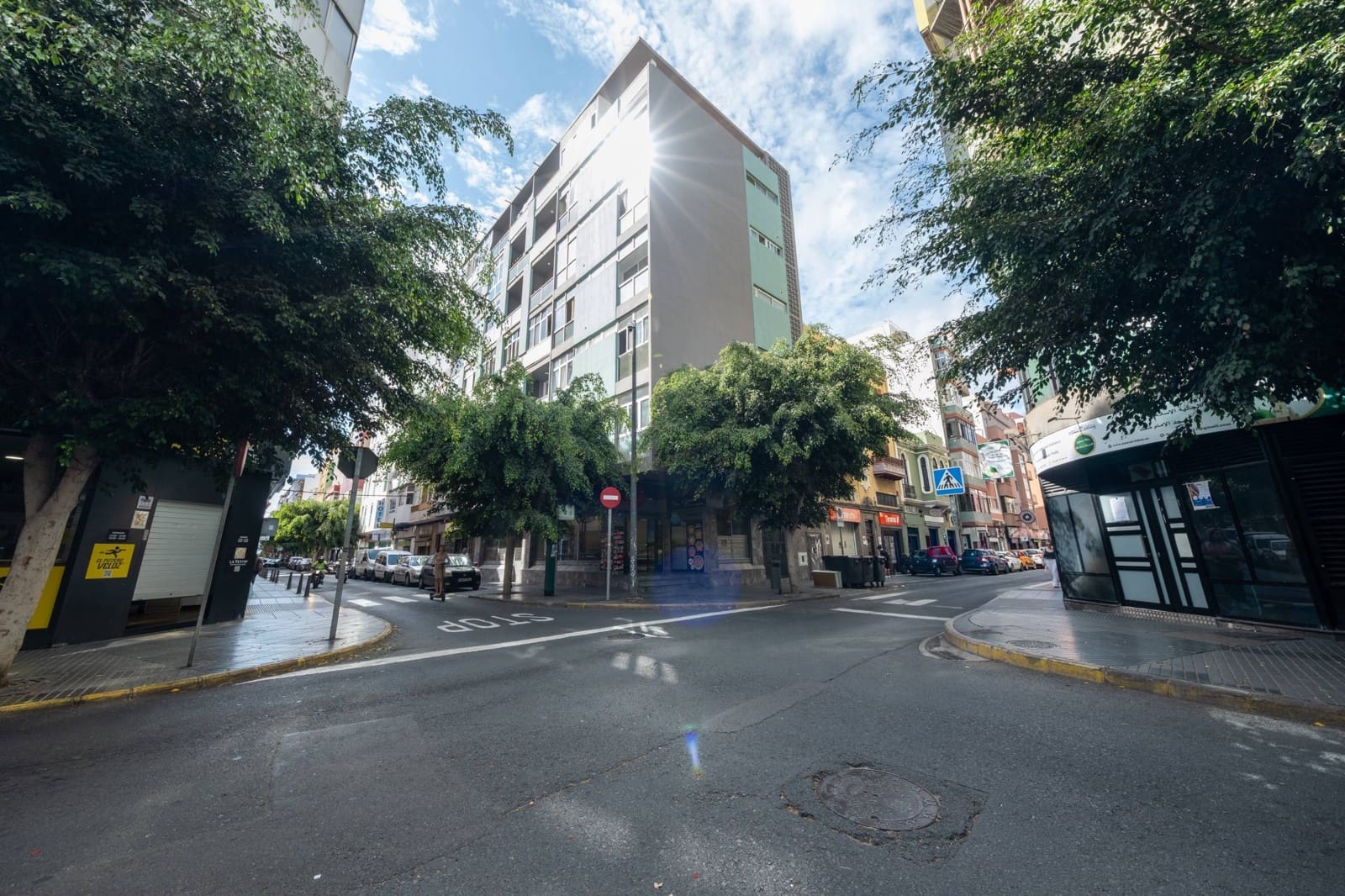 Studio for rent in Las Palmas de Gran Canaria - € 950 (Ref: 9748072)