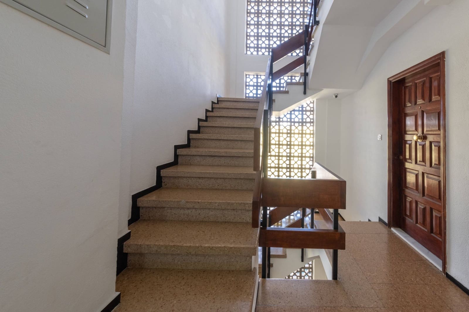 Studio for rent in Las Palmas de Gran Canaria - € 950 (Ref: 9748072)