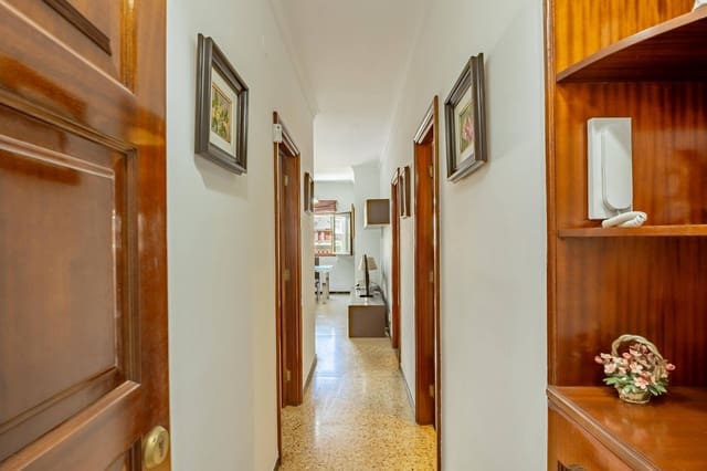 1 Zimmer Wohnung zu verkaufen in Las Palmas de Gran Canaria mit Garage - 259.000 € (Ref: 9755691)