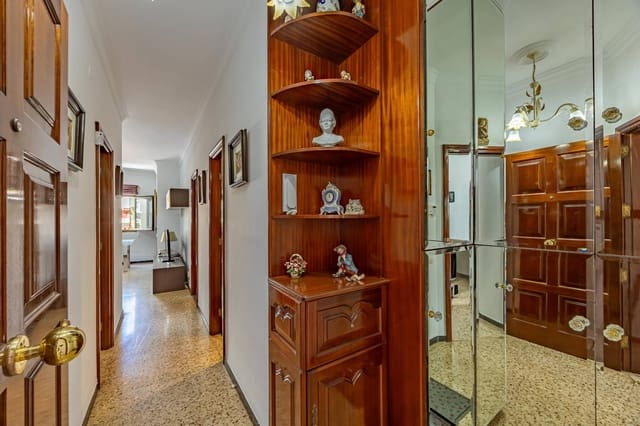 1 Zimmer Wohnung zu verkaufen in Las Palmas de Gran Canaria mit Garage - 259.000 € (Ref: 9755691)