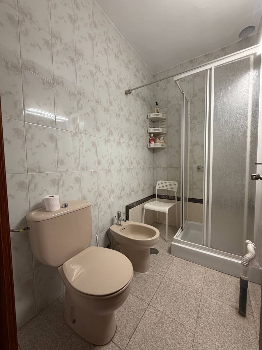 5 soverom Hus til salgs i Telde med garasje - € 305 000 (Ref: 9758974)