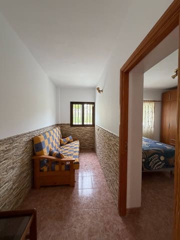 5 soverom Hus til salgs i Telde med garasje - € 305 000 (Ref: 9758974)