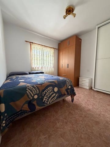 5 soverom Hus til salgs i Telde med garasje - € 305 000 (Ref: 9758974)