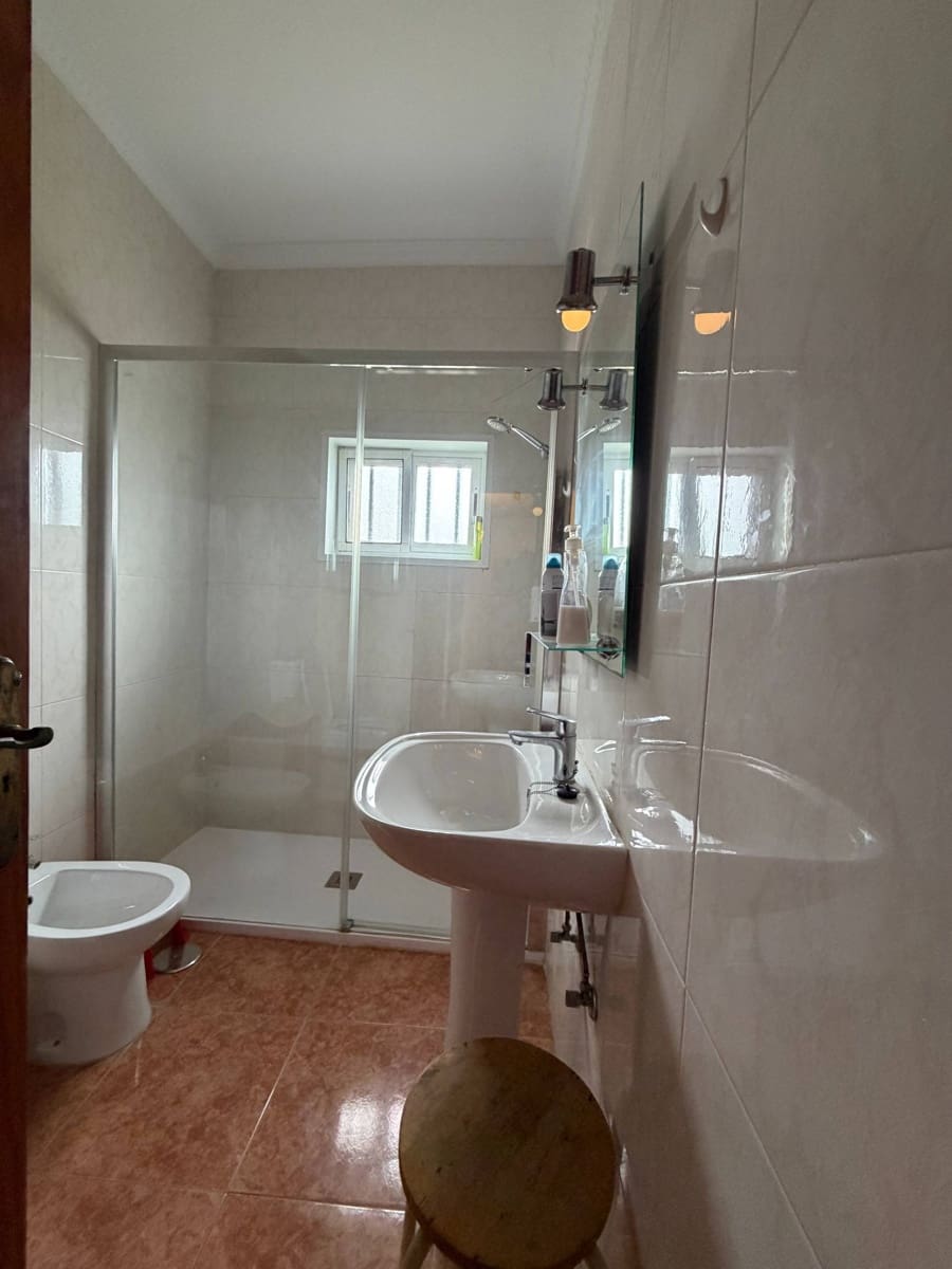 5 soverom Hus til salgs i Telde med garasje - € 305 000 (Ref: 9758974)