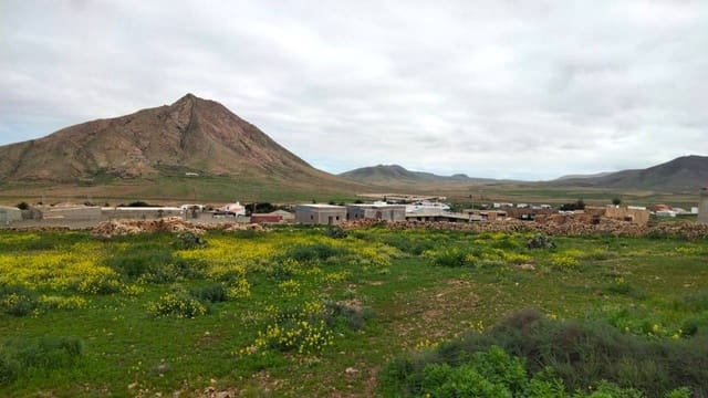 Bouwgrond te koop in Tindaya, La Oliva - € 139.000 (Ref: 9770670)