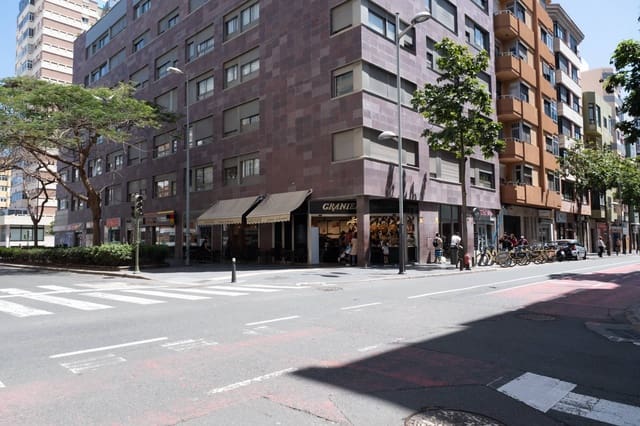 Bedrijf te huur in Las Palmas de Gran Canaria - € 2.890 (Ref: 9770671)