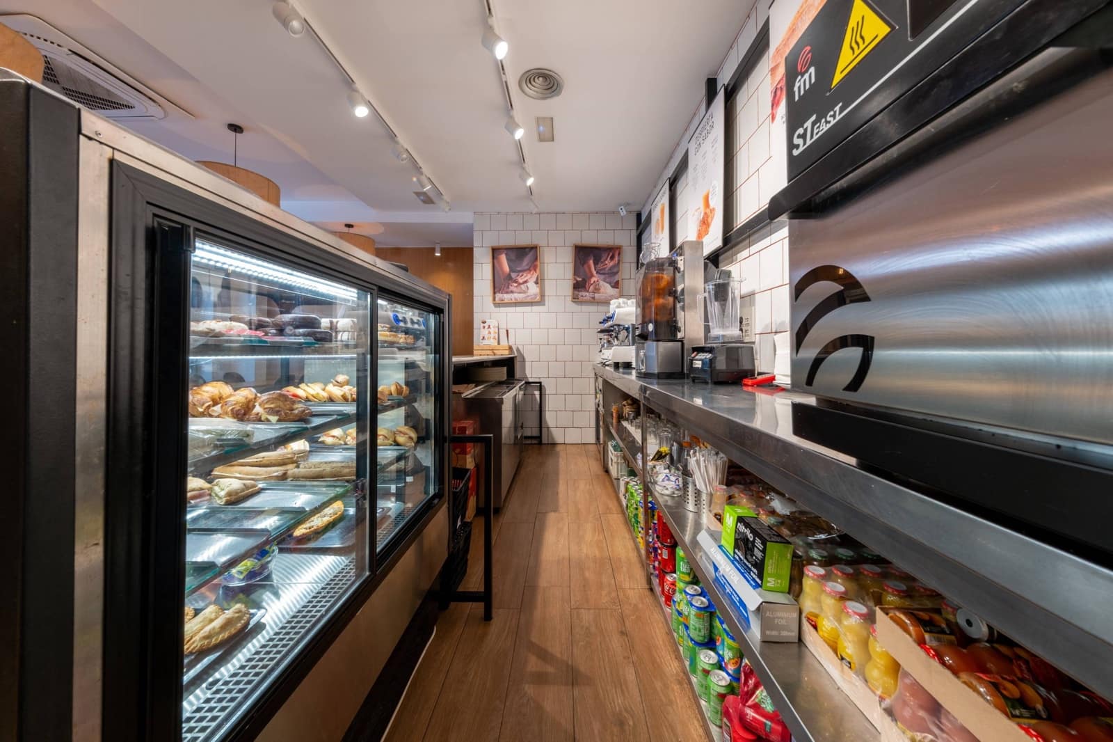 Business for rent in Las Palmas de Gran Canaria - € 2,890 (Ref: 9770671)