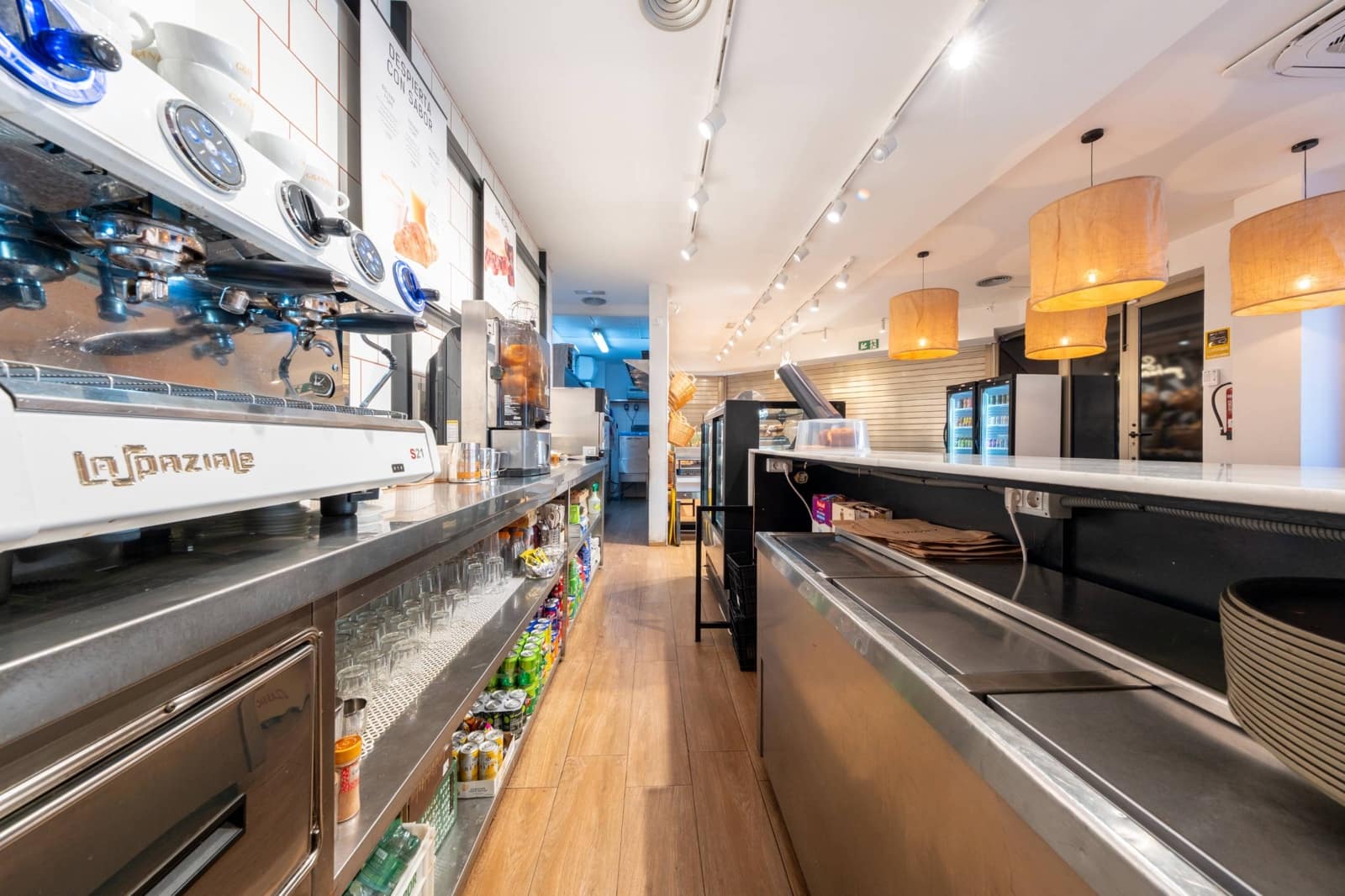 Business for rent in Las Palmas de Gran Canaria - € 2,890 (Ref: 9770671)