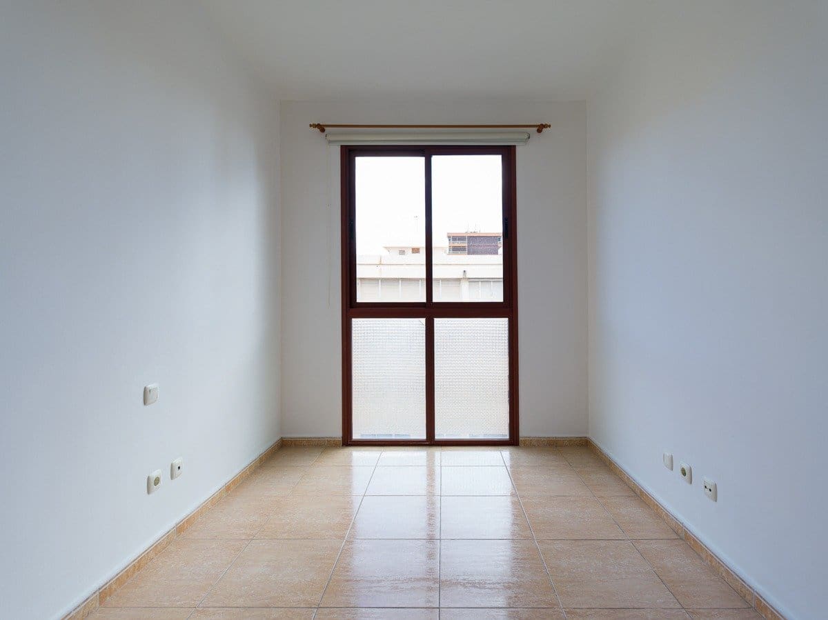 3 makuuhuone Asunto vuokrattavana paikassa Las Palmas de Gran Canaria mukana 
autotalli - 1 300 € (Ref: 9770672)