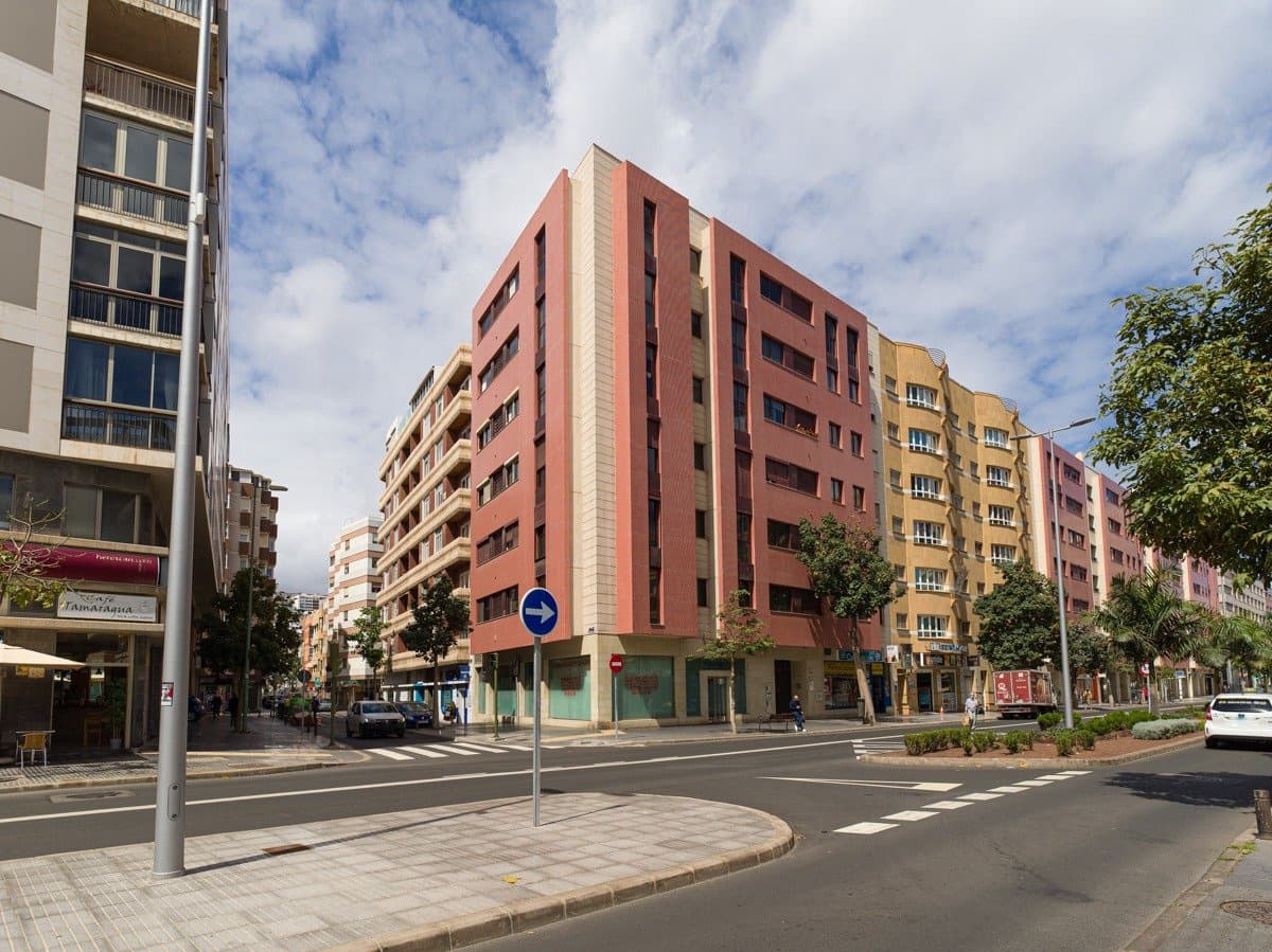 3 makuuhuone Asunto vuokrattavana paikassa Las Palmas de Gran Canaria mukana 
autotalli - 1 300 € (Ref: 9770672)