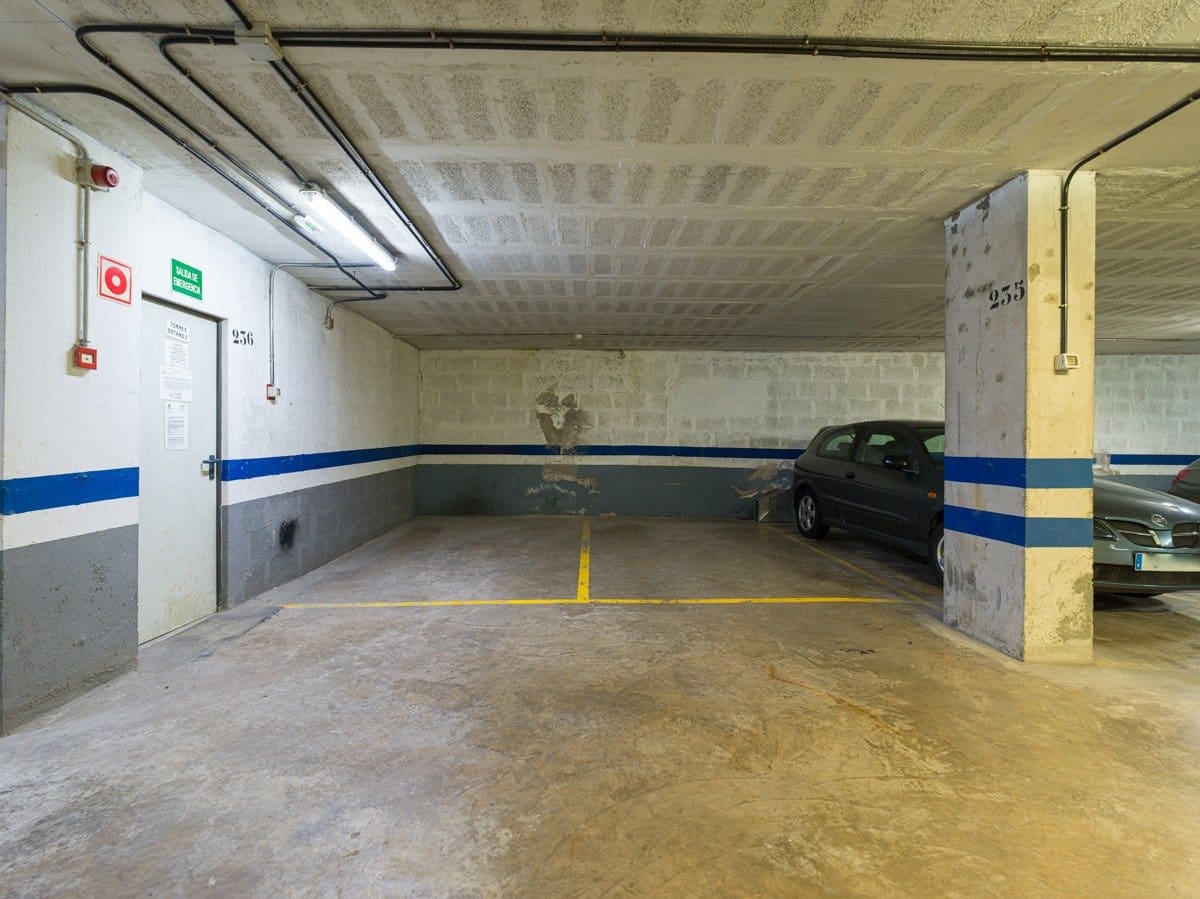 3 makuuhuone Asunto vuokrattavana paikassa Las Palmas de Gran Canaria mukana 
autotalli - 1 300 € (Ref: 9770672)