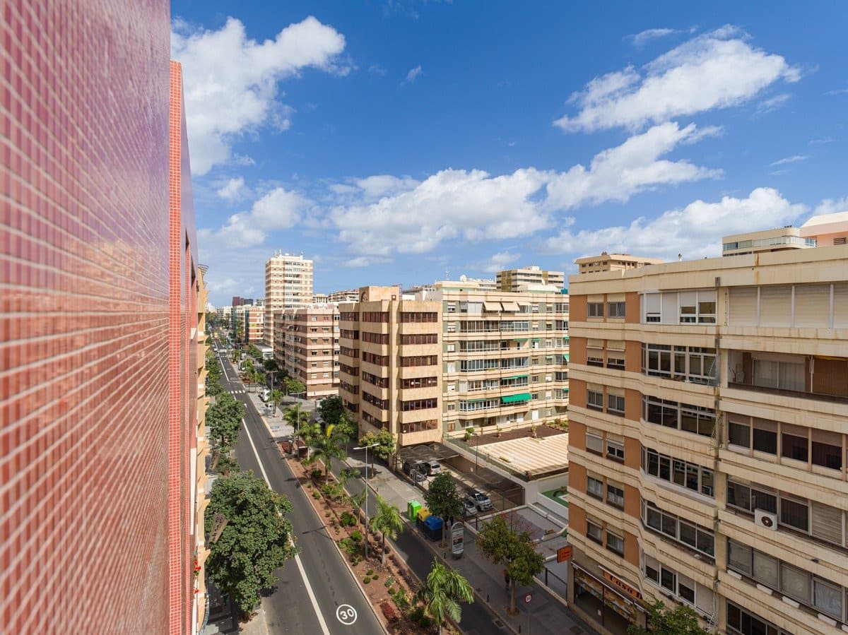 3 makuuhuone Asunto vuokrattavana paikassa Las Palmas de Gran Canaria mukana 
autotalli - 1 300 € (Ref: 9770672)