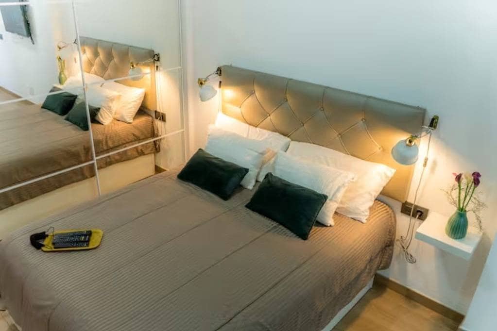 Studio for rent in Las Palmas de Gran Canaria - € 950 (Ref: 9770673)