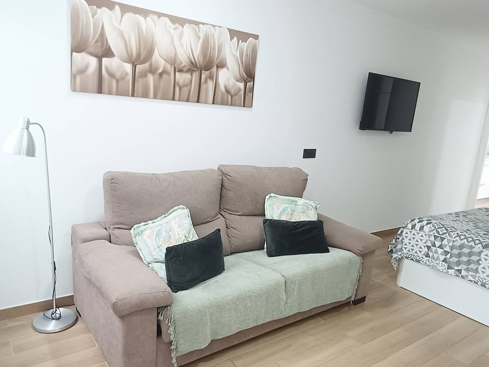 Studio for rent in Las Palmas de Gran Canaria - € 950 (Ref: 9770673)