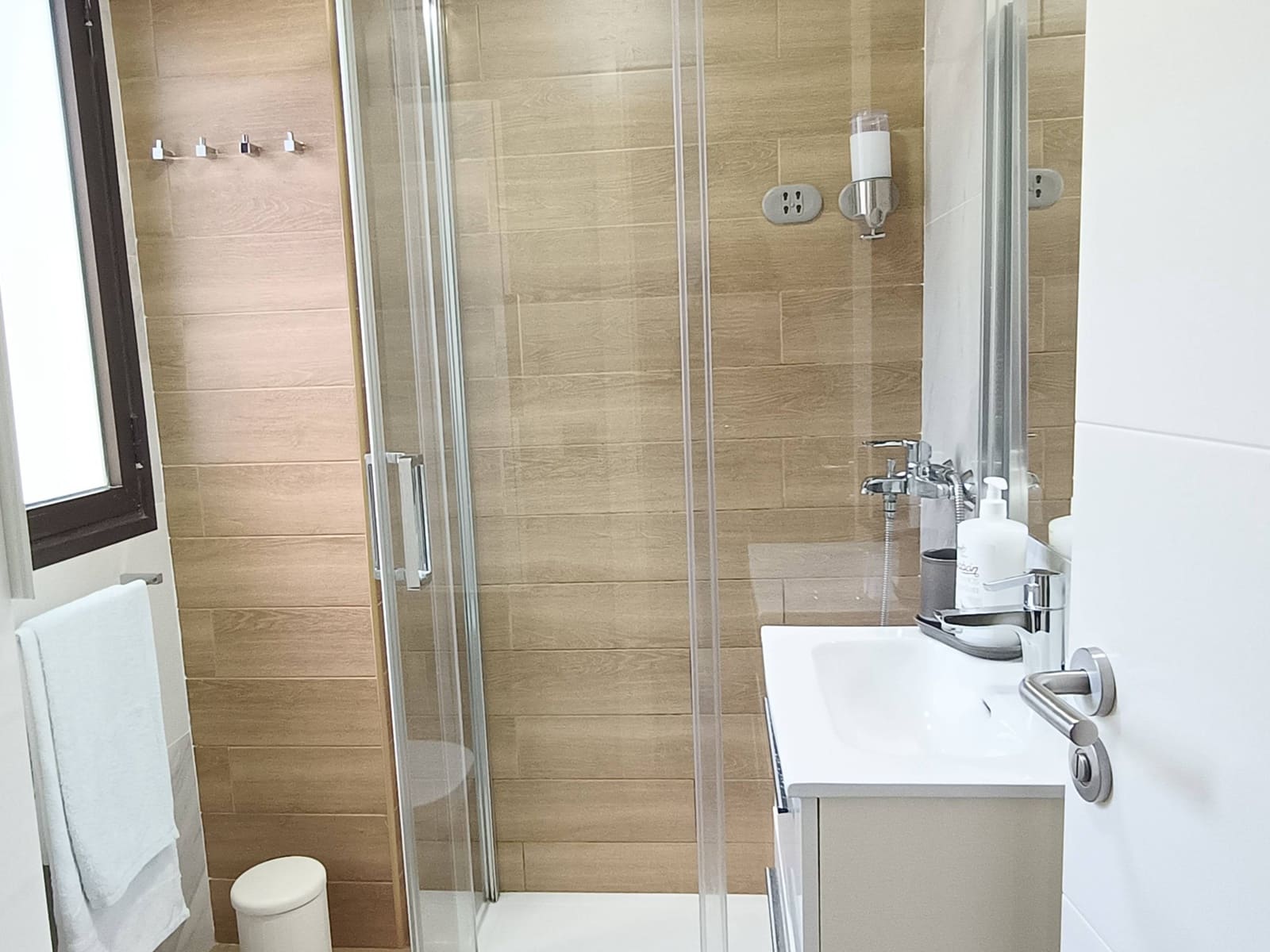 Studio for rent in Las Palmas de Gran Canaria - € 950 (Ref: 9770673)