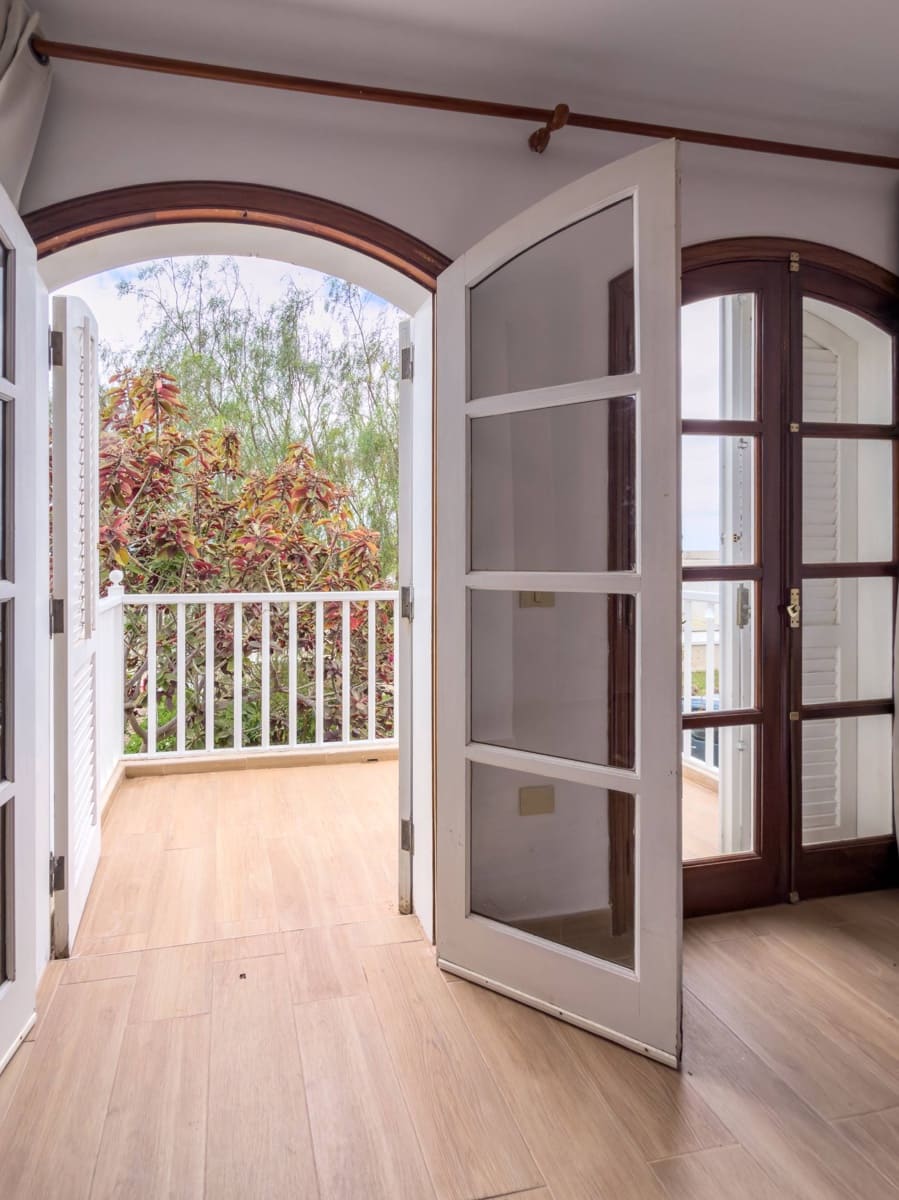 2 bedroom Terraced Villa for sale in San Cristobal de La Laguna with garage - € 305,000 (Ref: 9770674)