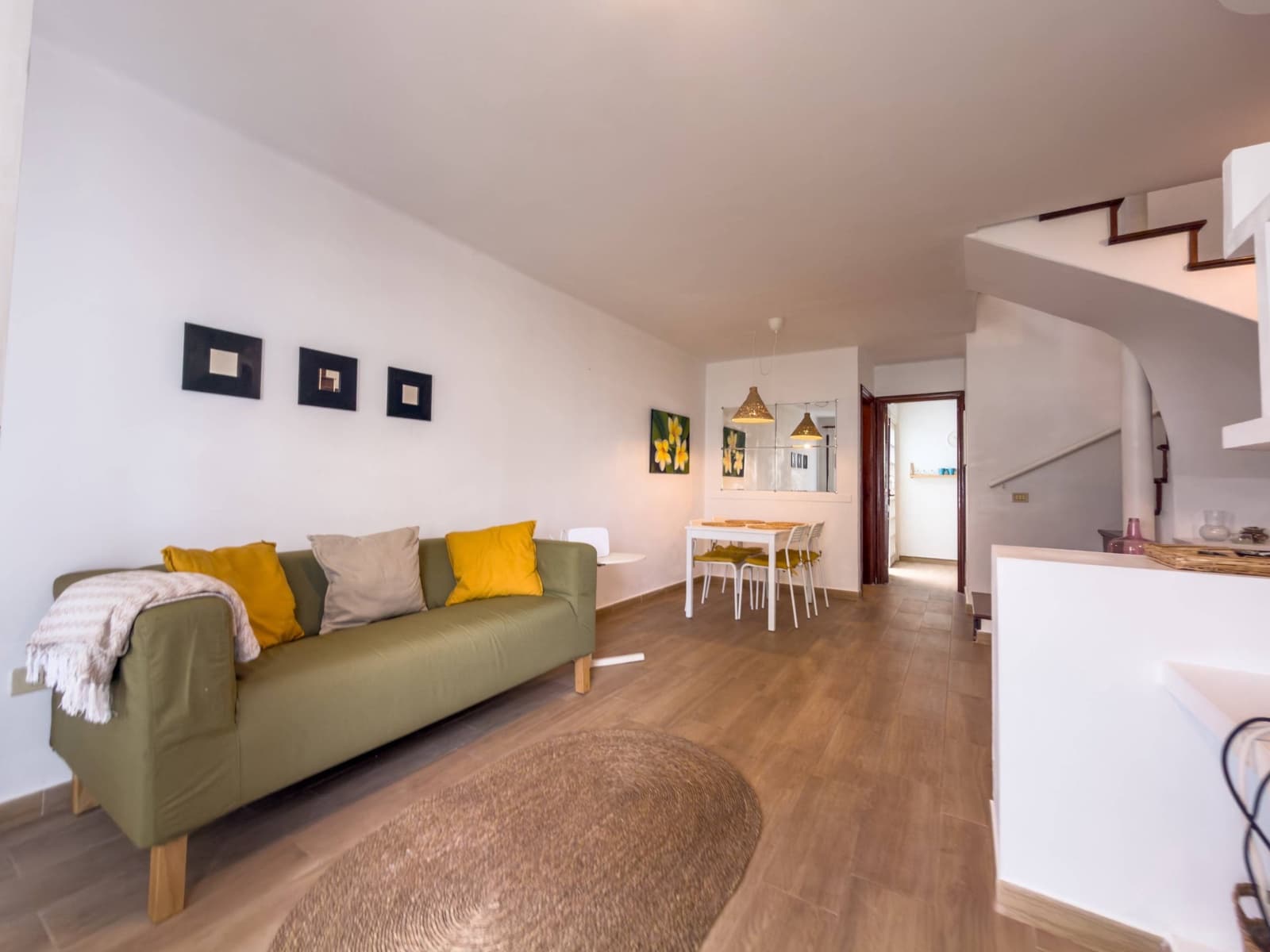 2 bedroom Terraced Villa for sale in San Cristobal de La Laguna with garage - € 305,000 (Ref: 9770674)