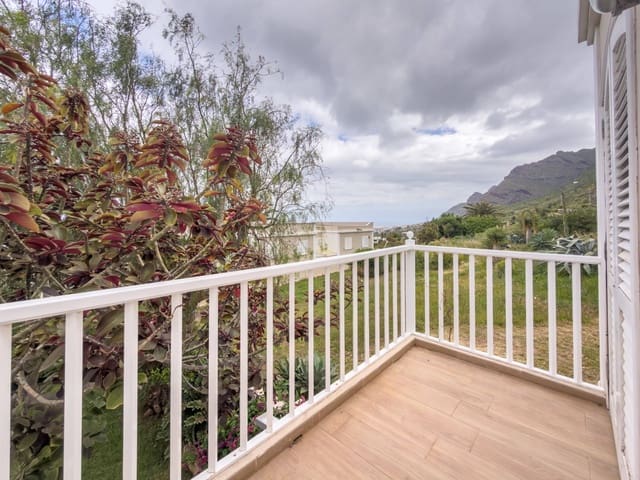 2 soveværelse Rækkehus til salg i San Cristóbal de La Laguna med garage - € 305.000 (Ref: 9770674)