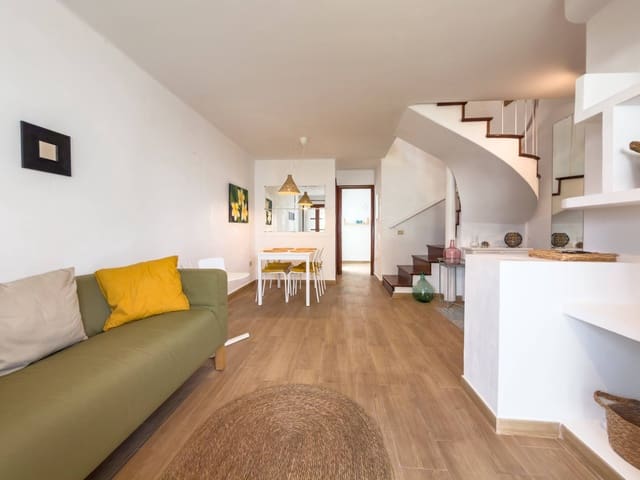 2 soveværelse Rækkehus til salg i San Cristóbal de La Laguna med garage - € 298.000 (Ref: 9770674)