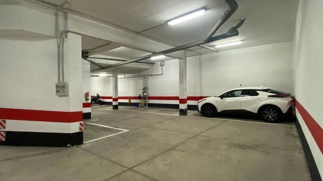 Garagem para venda em San Cristóbal de La Laguna - 16 500 € (Ref: 9778136)