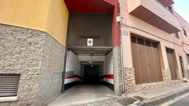 Garagem para venda em San Cristóbal de La Laguna - 16 500 € (Ref: 9778136)