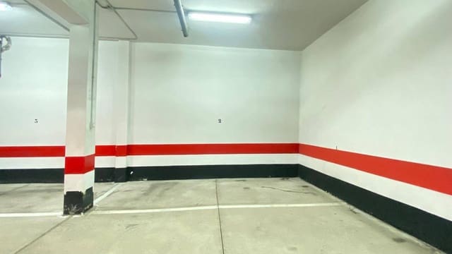 Garagem para venda em San Cristóbal de La Laguna - 16 500 € (Ref: 9778136)