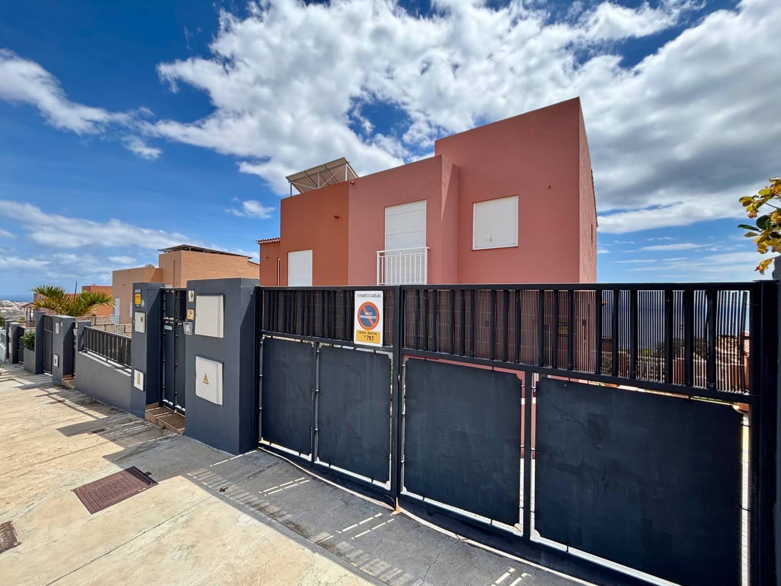 3 sovrum Semi-fristående Villa till salu i Barranco Hondo med pool garage - 630 000 € (Ref: 9780566)