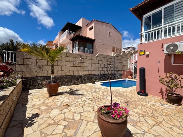 3 sovrum Semi-fristående Villa till salu i Barranco Hondo, Candelaria med pool garage - 630 000 € (Ref: 9780566)