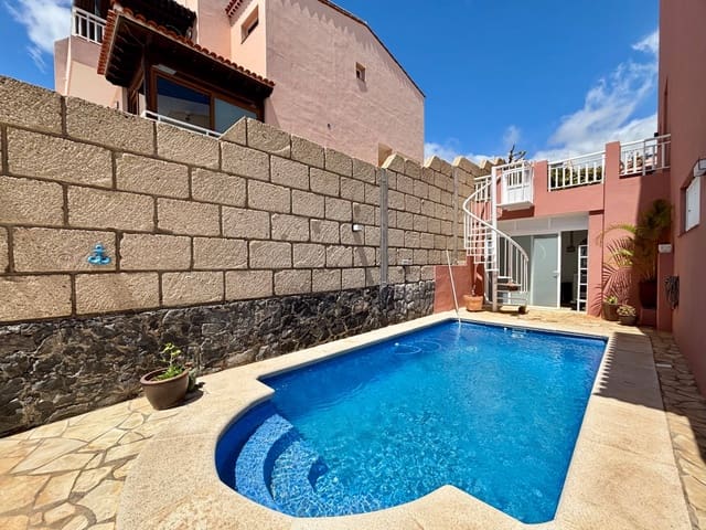 3 sovrum Semi-fristående Villa till salu i Barranco Hondo, Candelaria med pool garage - 630 000 € (Ref: 9780566)