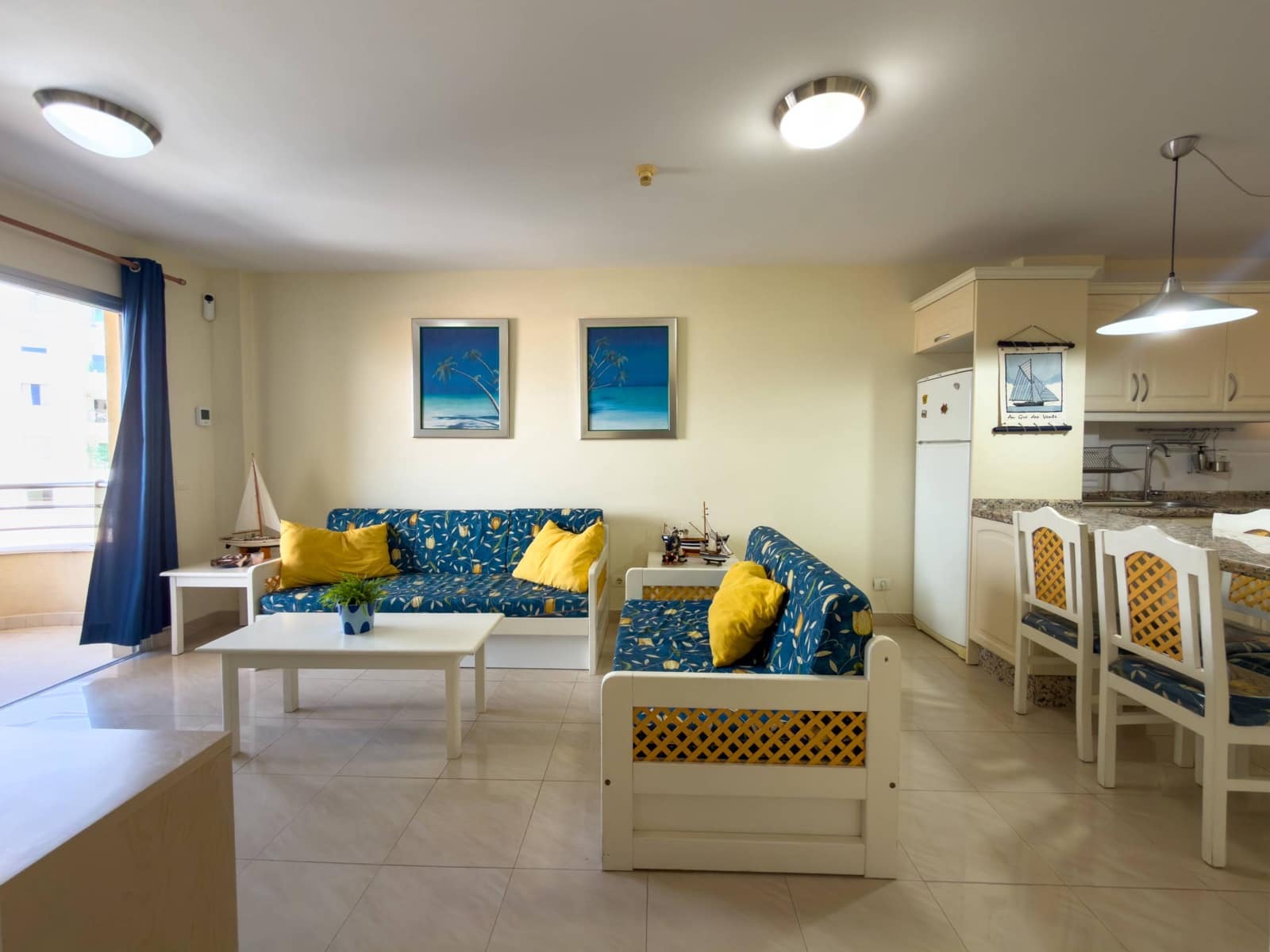 2 soverom Leilighet til salgs i Playa Paraiso med svømmebasseng garasje - € 320 000 (Ref: 9780567)