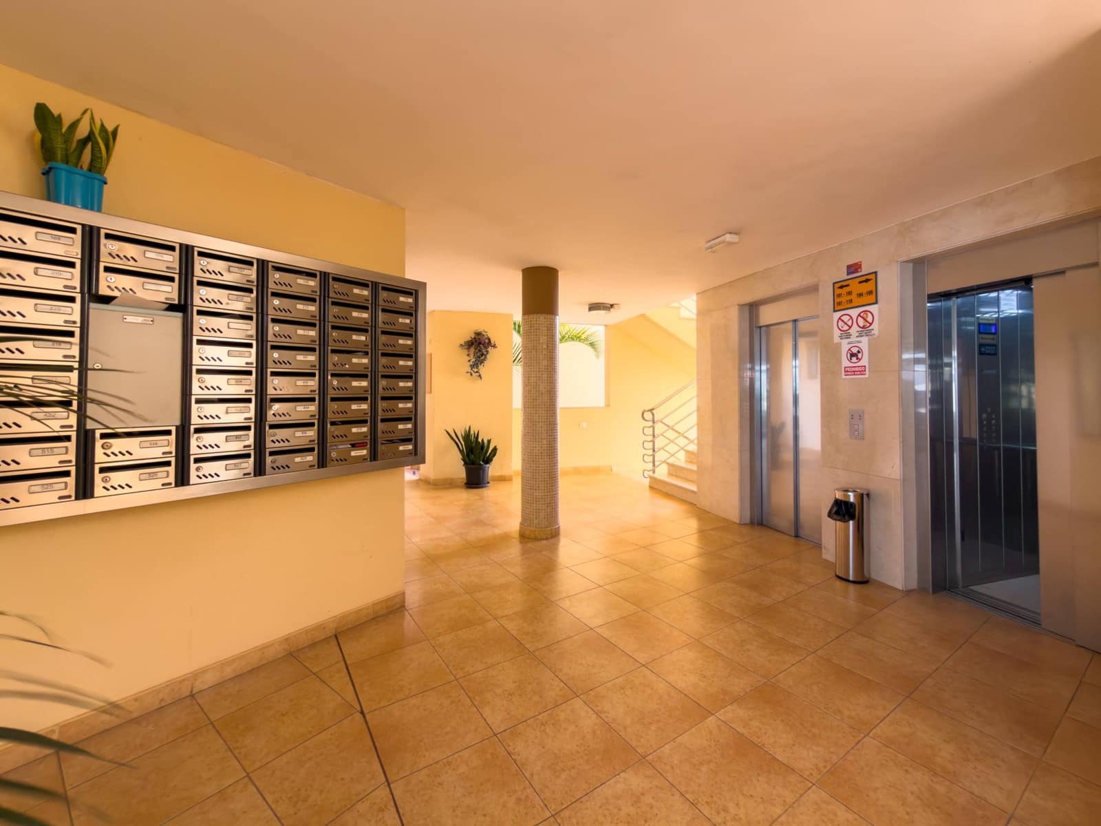 2 soverom Leilighet til salgs i Playa Paraiso med svømmebasseng garasje - € 320 000 (Ref: 9780567)