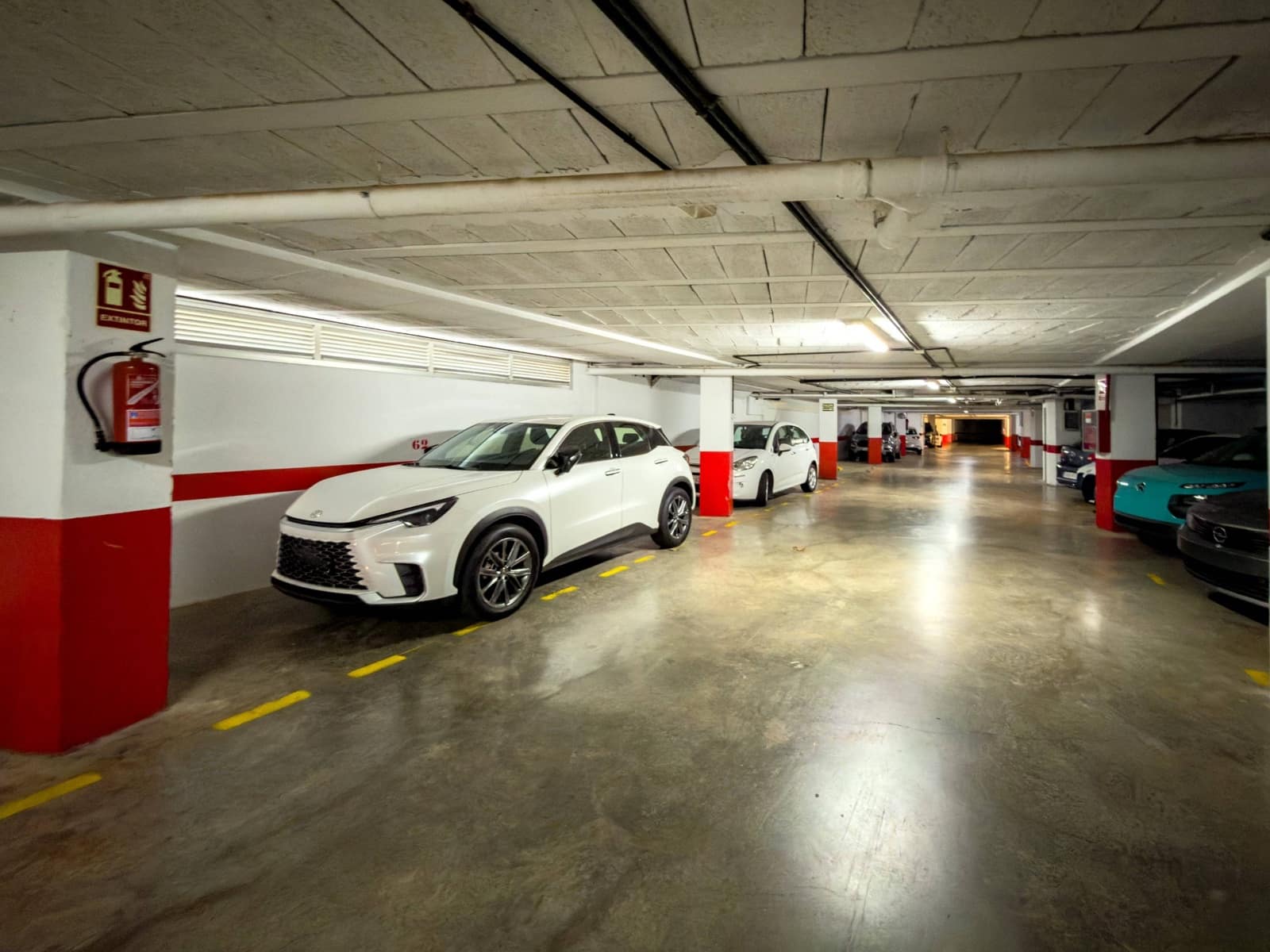 2 soverom Leilighet til salgs i Playa Paraiso med svømmebasseng garasje - € 320 000 (Ref: 9780567)