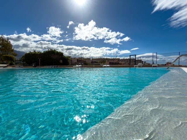 2 soverom Leilighet til salgs i Playa Paraiso, Adeje med svømmebasseng garasje - € 320 000 (Ref: 9780567)