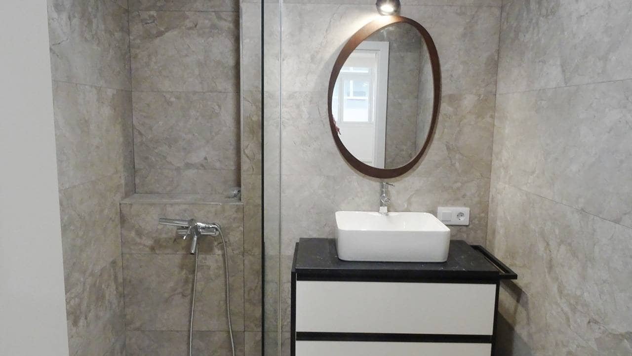 4 Zimmer Wohnung zu verkaufen in Las Palmas de Gran Canaria - 420.000 € (Ref: 9782999)