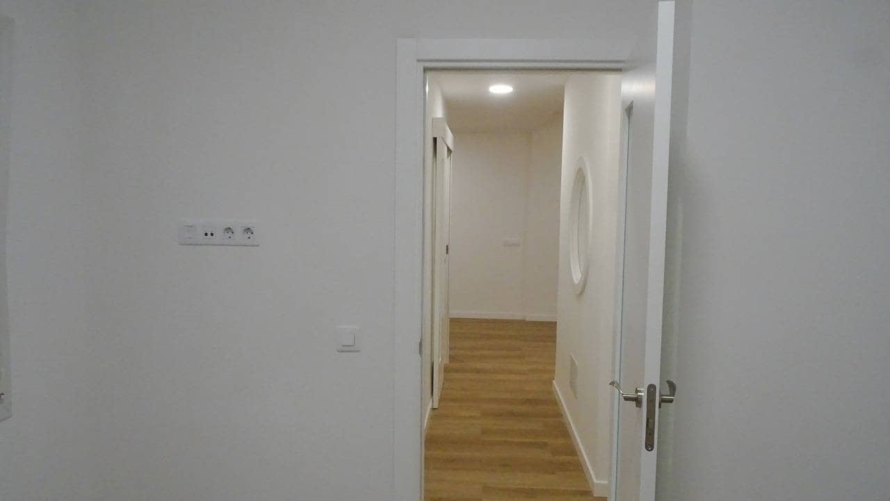 4 Zimmer Wohnung zu verkaufen in Las Palmas de Gran Canaria - 420.000 € (Ref: 9782999)