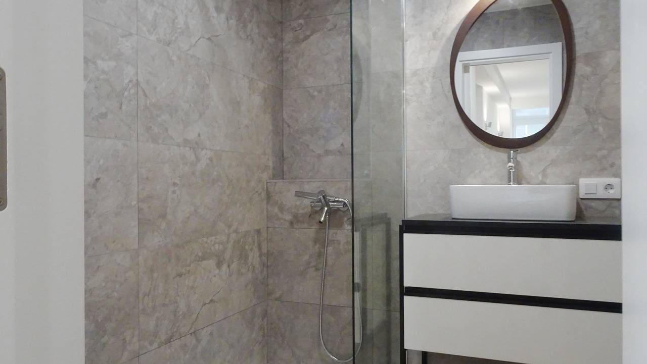 4 bedroom Flat for sale in Las Palmas de Gran Canaria - € 420,000 (Ref: 9782999)