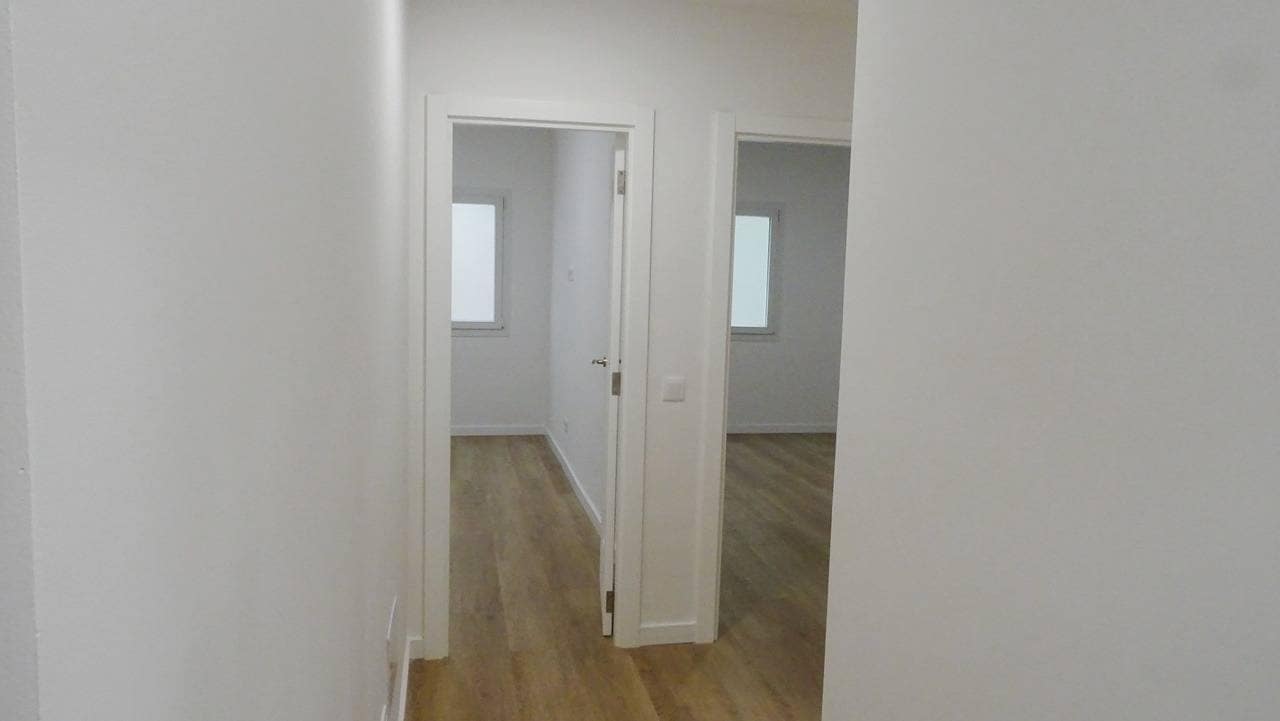 4 bedroom Flat for sale in Las Palmas de Gran Canaria - € 420,000 (Ref: 9782999)