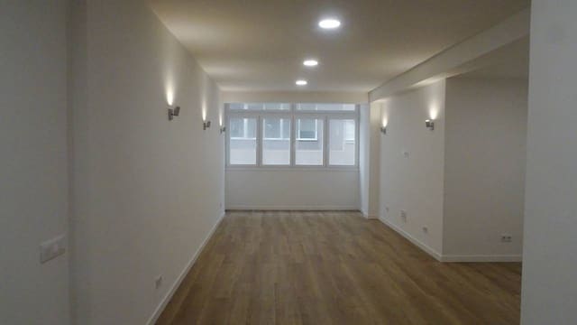4 slaapkamer Flat te koop in Escaleritas, Las Palmas de Gran Canaria - € 420.000 (Ref: 9782999)