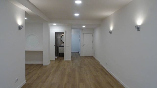 4 slaapkamer Flat te koop in Escaleritas, Las Palmas de Gran Canaria - € 420.000 (Ref: 9782999)