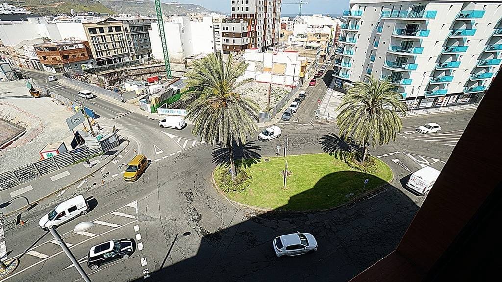 2 quarto Apartamento para venda em Las Palmas de Gran Canaria com garagem - 315 000 € (Ref: 9783000)
